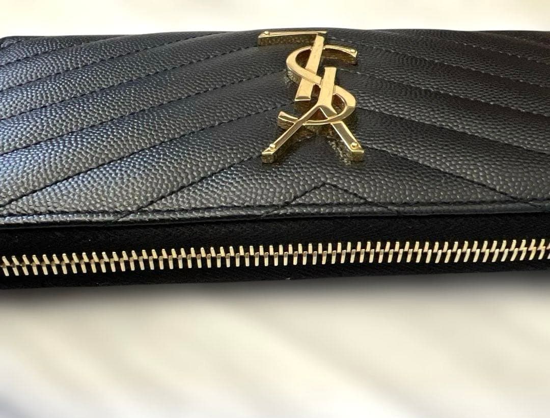 極美品 YSL イブサンローラン ブラック キルティング 長財布