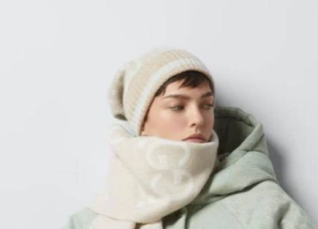 新品タグ付　GUCCI 箱付　ラメ　カシミヤ　ニット帽　M