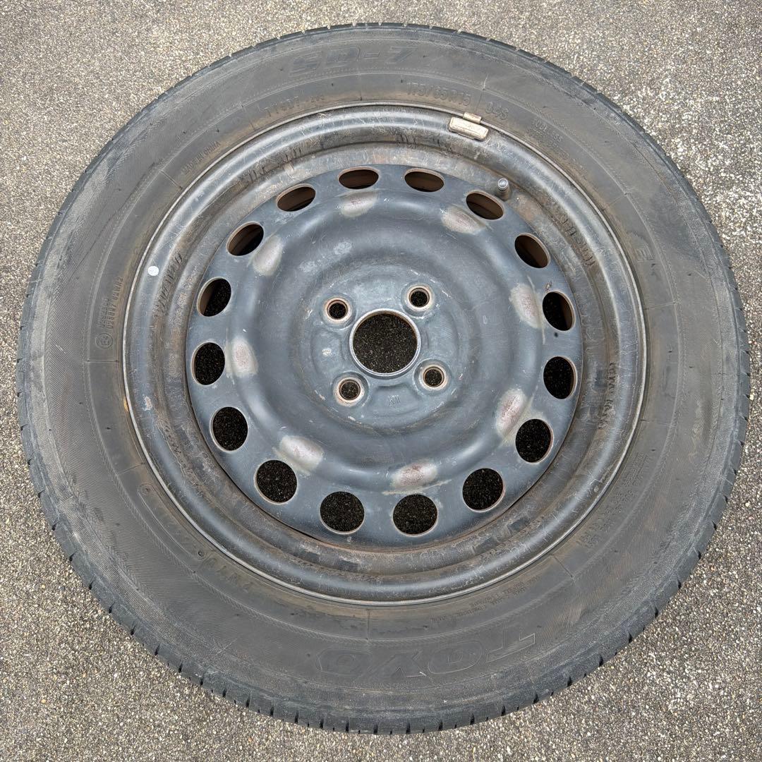 トヨタ純正 175/65R15 スペイド アクア ヴィッツ アクシオ