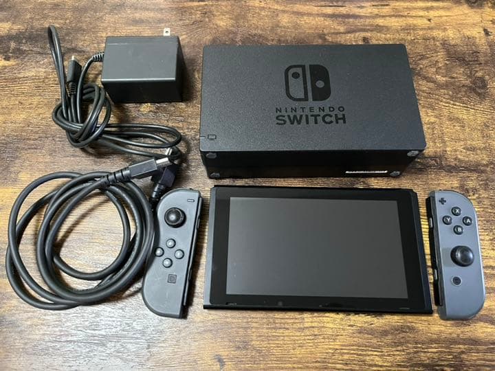 み　Nintendo Switch 箱無し　あつ森　ポケモンシールド付き