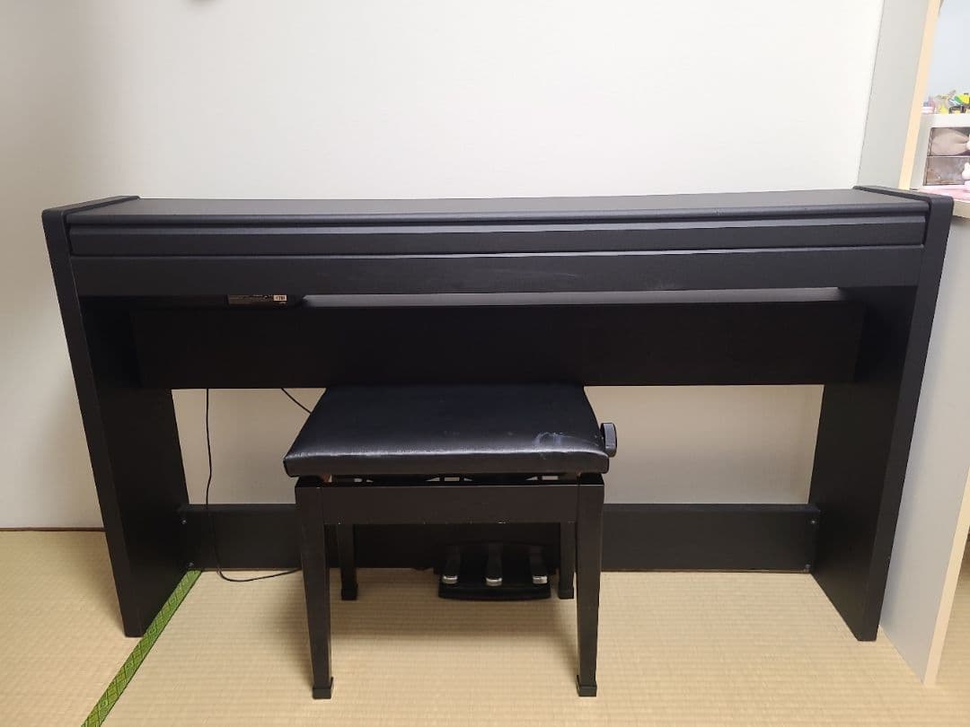 小*賢様 黒の電子ピアノ 椅子付き
