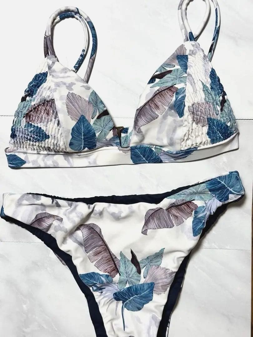 ラストチャンス！ALEXIASTAM アリシアスタン　上下ビキニセット