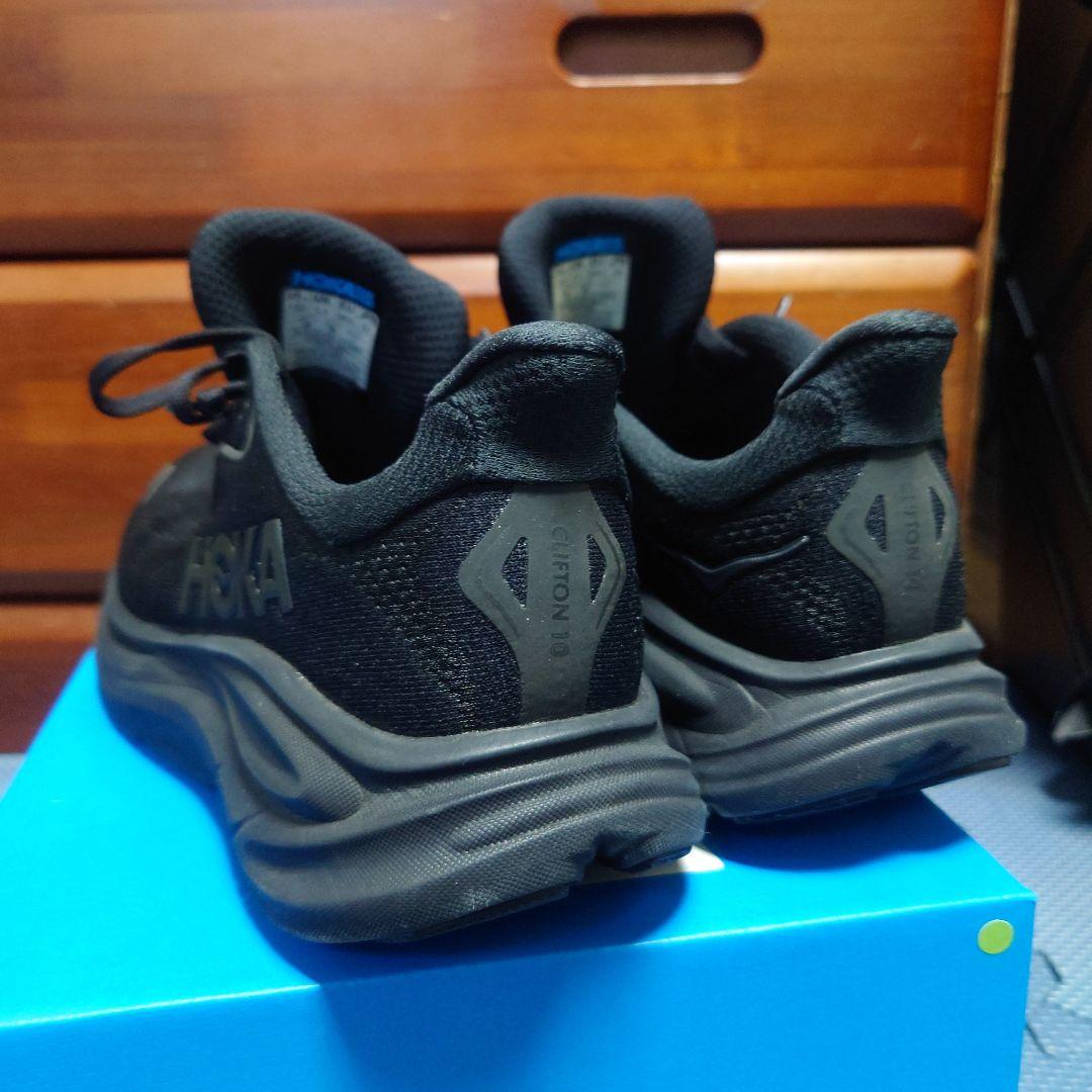 HOKA ONE ONE　クリフトン10