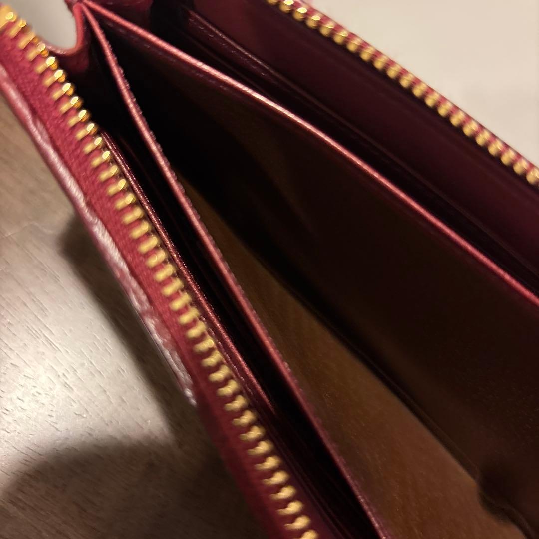 美品　イビサ　変わり編み　革メッシュ　長財布 沢山入ってとても丈夫　深めの赤