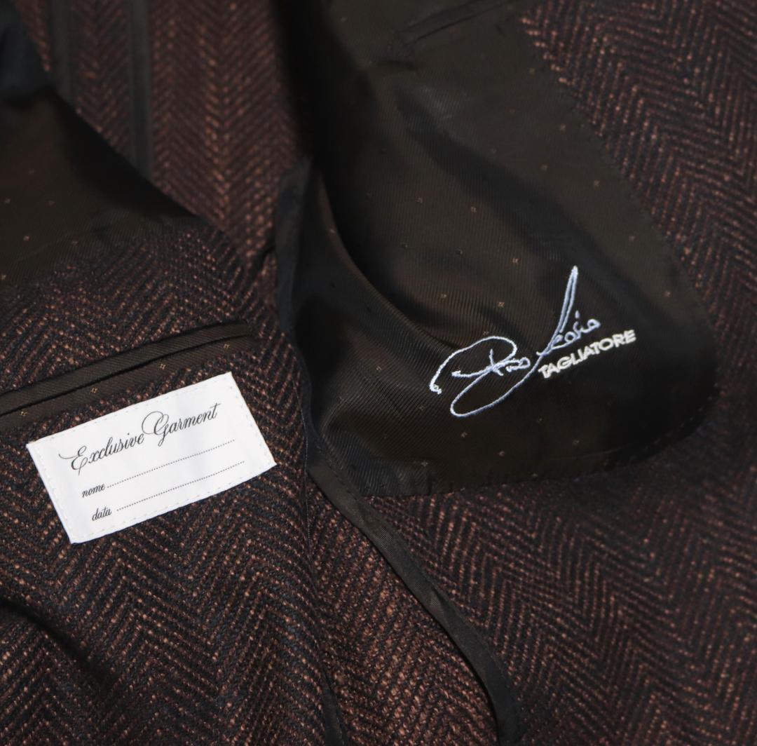 新品タグ付き【タリアトーレ】毛シルク混 ヘリンボーン柄 2Bジャケット 54