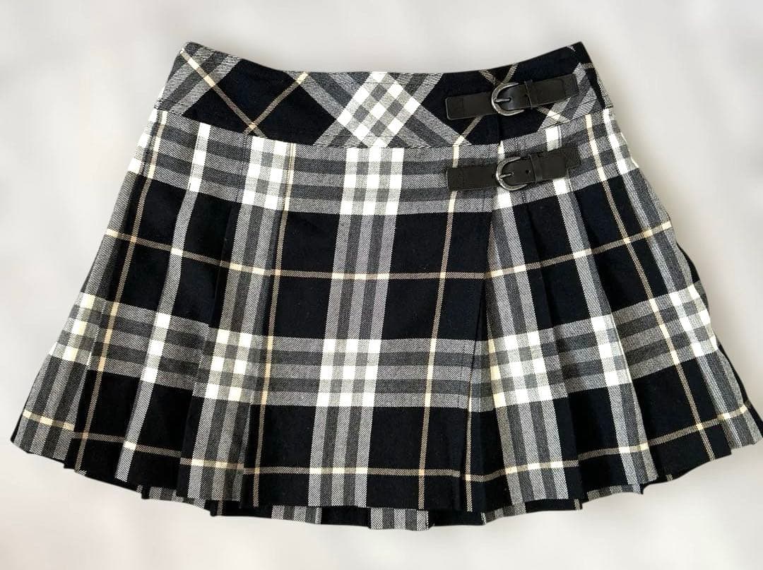 BURBERRY LONDON ブルーレーベルプリーツスカート　ウール100%