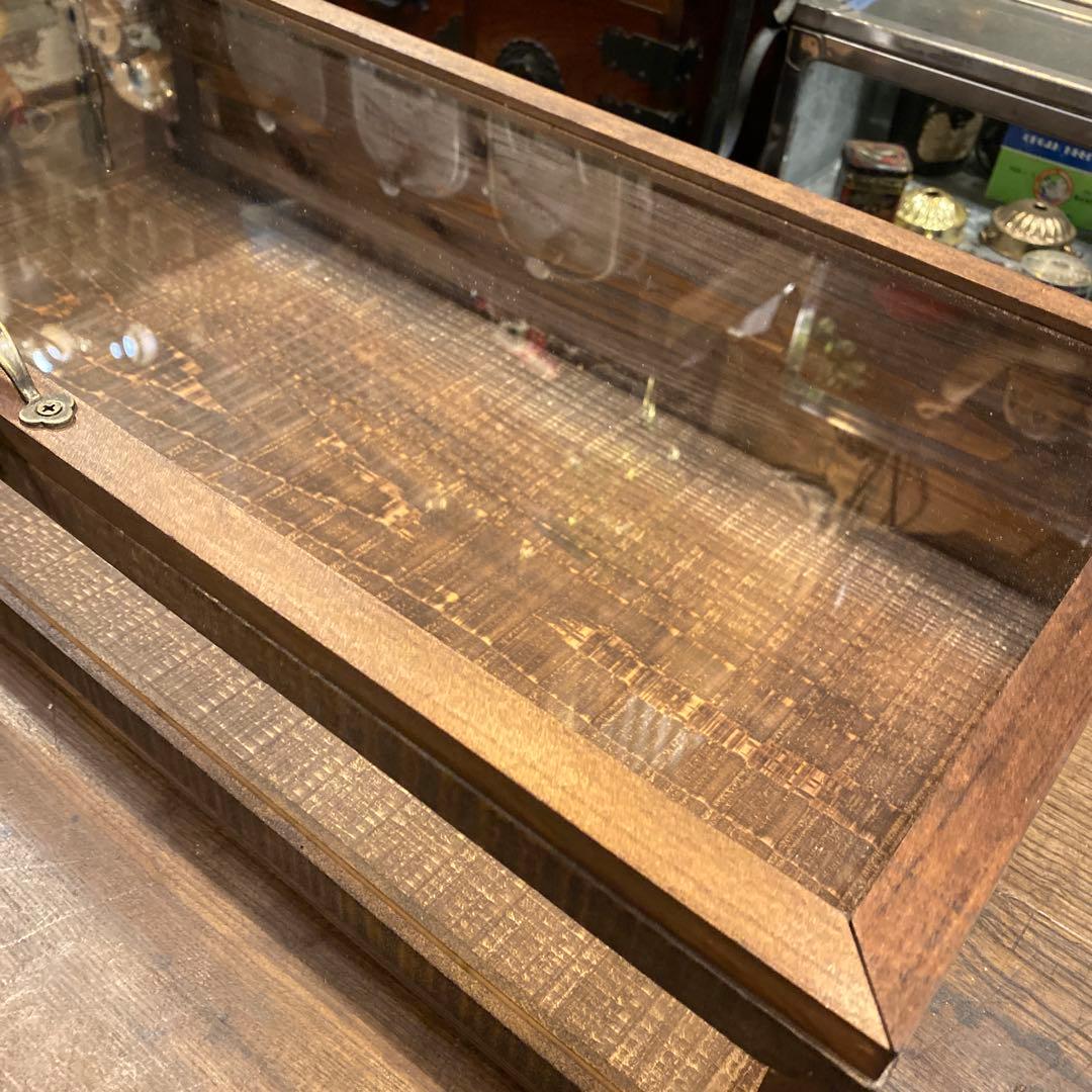 大きめ木製ガラスケース