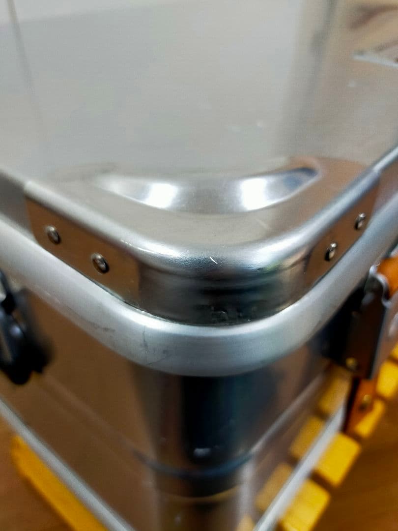 ダルトン Dulton アルミコンテナ Mサイズ コンボイ2