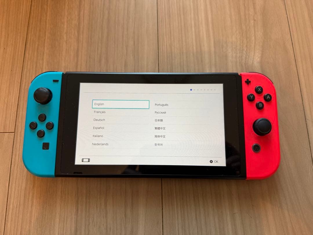 Nintendo Switch 本体【傷あり】