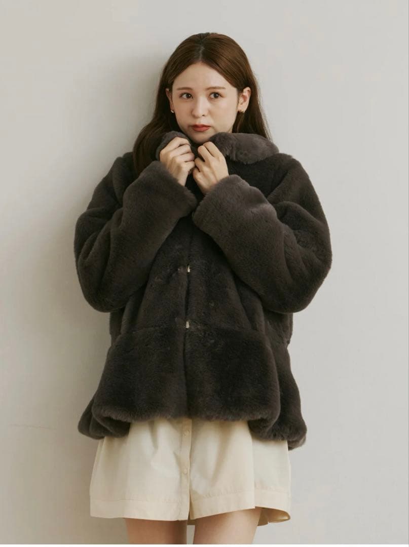 Olu.フラッフィーペプラムファーコート グレー