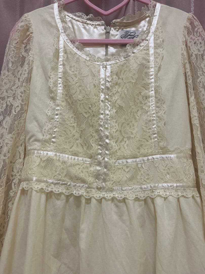 Special vintage dress Treat Ürself