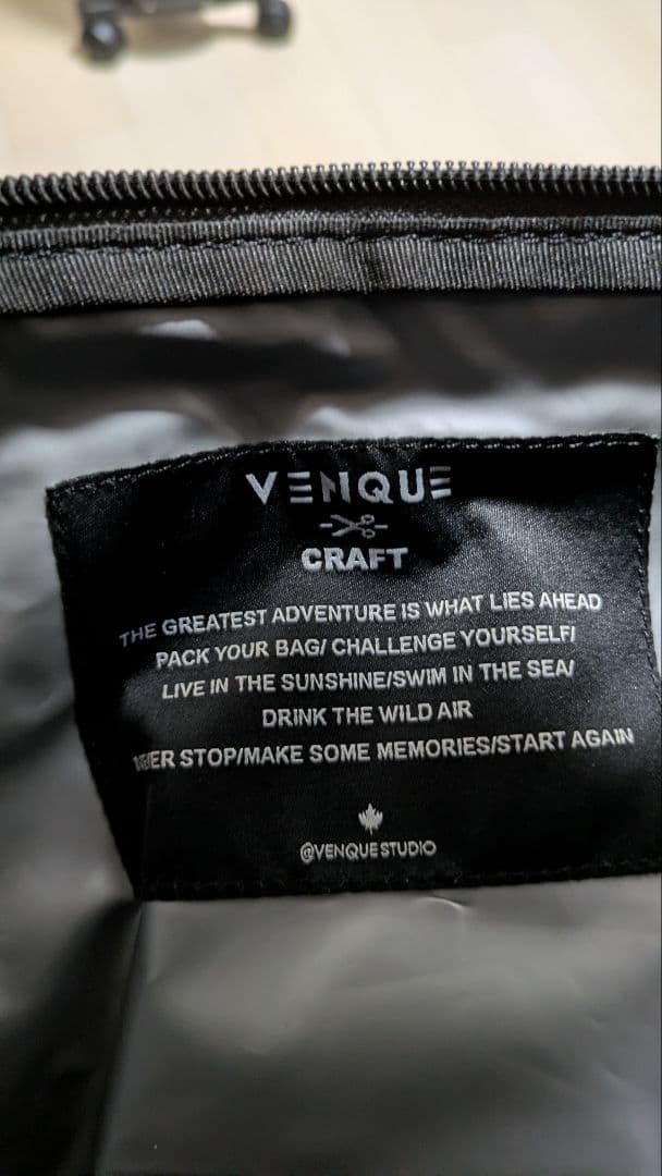 【超美品】VENQUE Trek Cross Body （日本非売品）