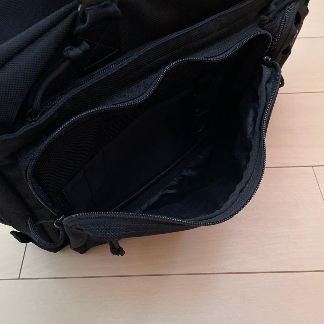 【美品】BRIEFING ブリーフィング NEO B4 LINERブラック