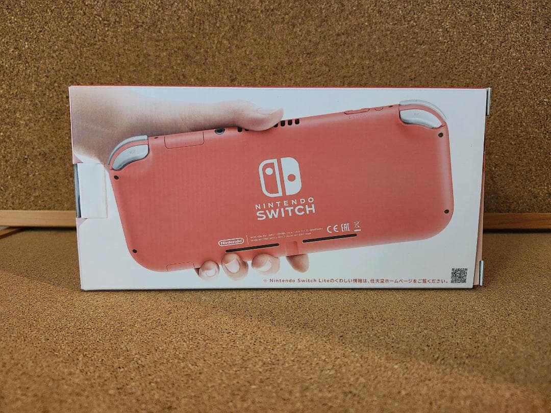 Nintendo Switch　ライト　未開封　A