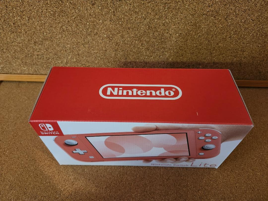 Nintendo Switch　ライト　未開封　A