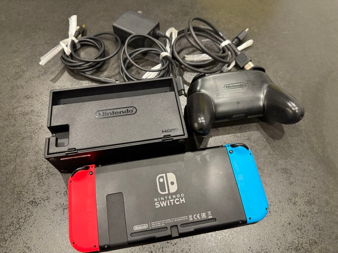 Nintendo Switch 本体 純正コントローラー付き