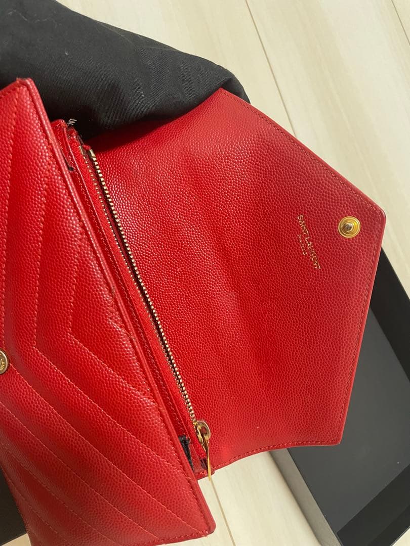 Saint Laurent レッド長財布 YSLロゴ
