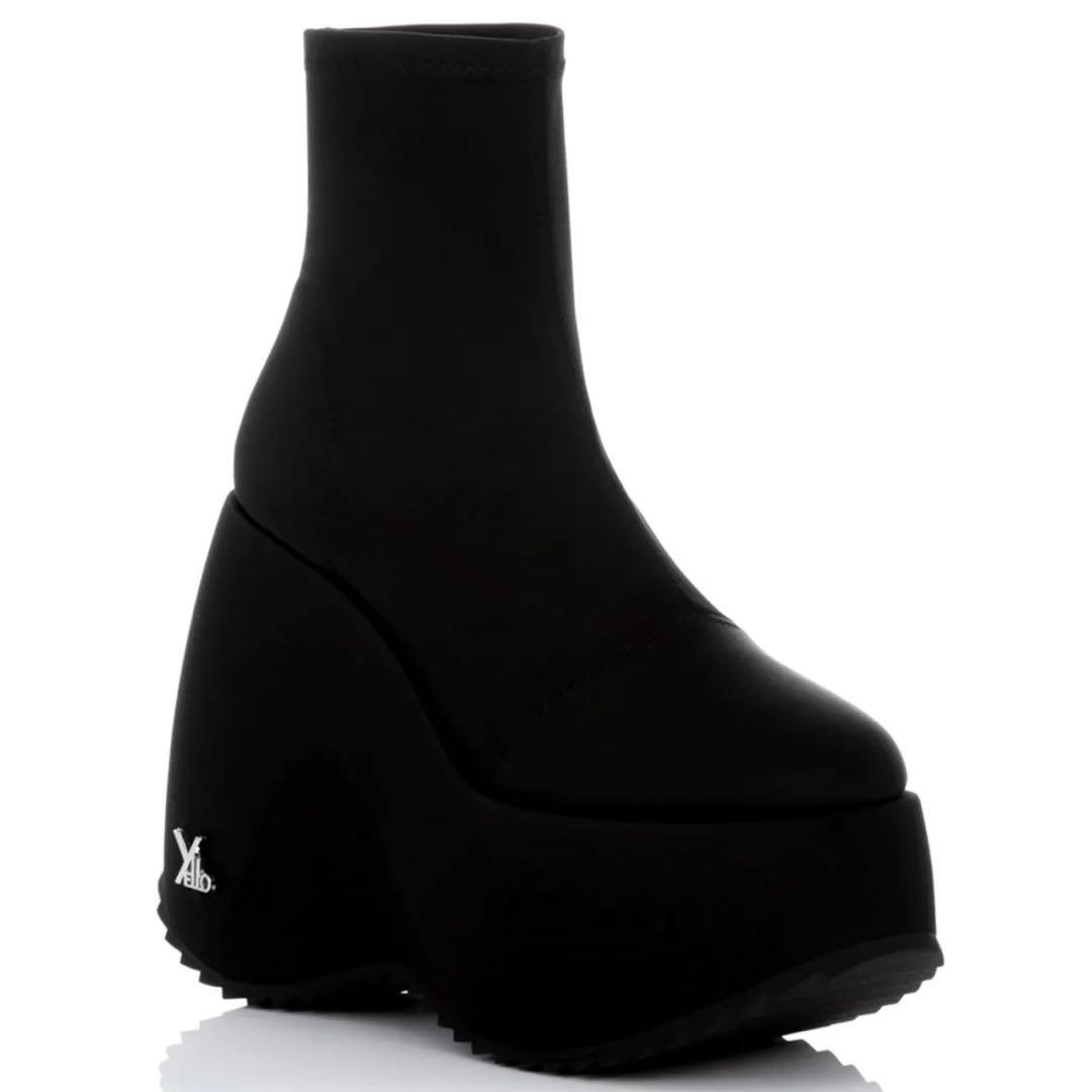 TOKYO BLACK PLATFORM SHORT BOOTS サイズS