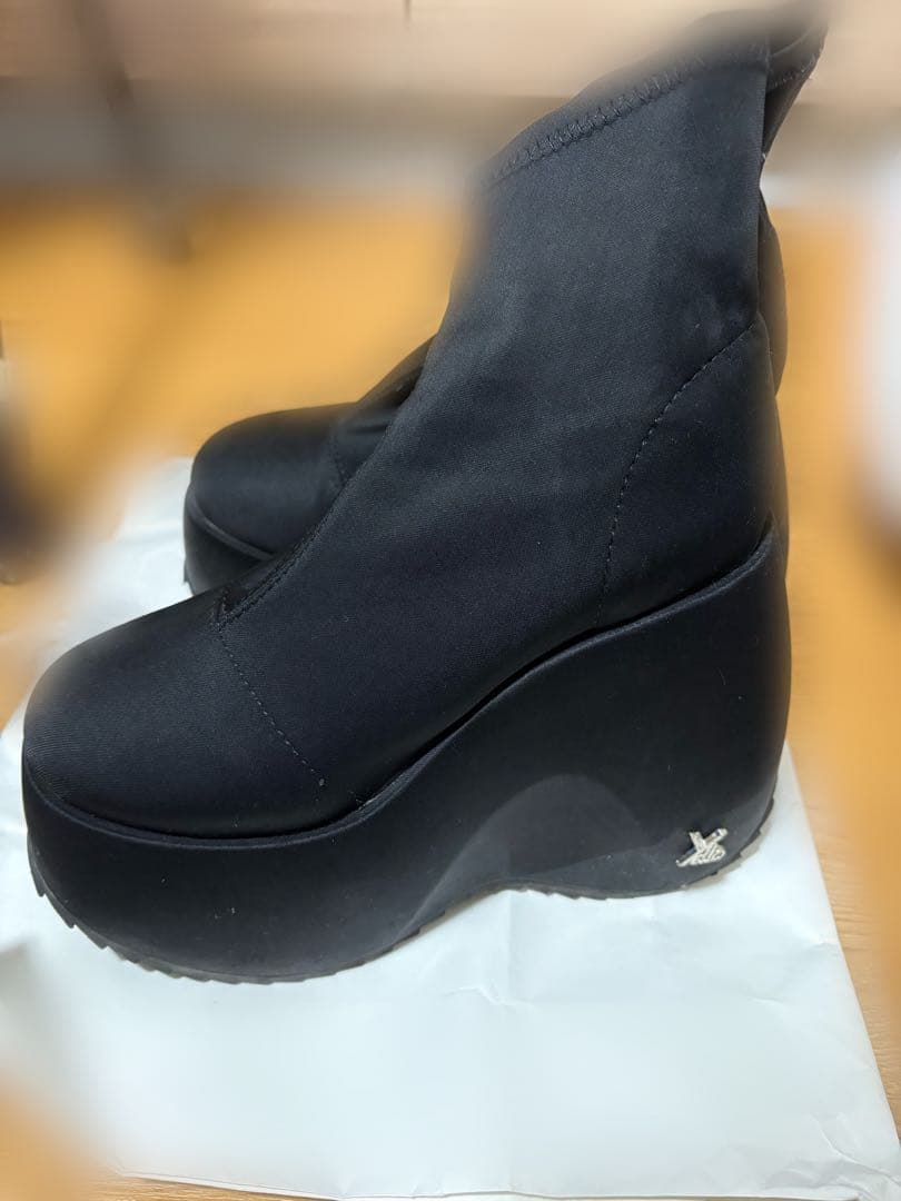 TOKYO BLACK PLATFORM SHORT BOOTS サイズS