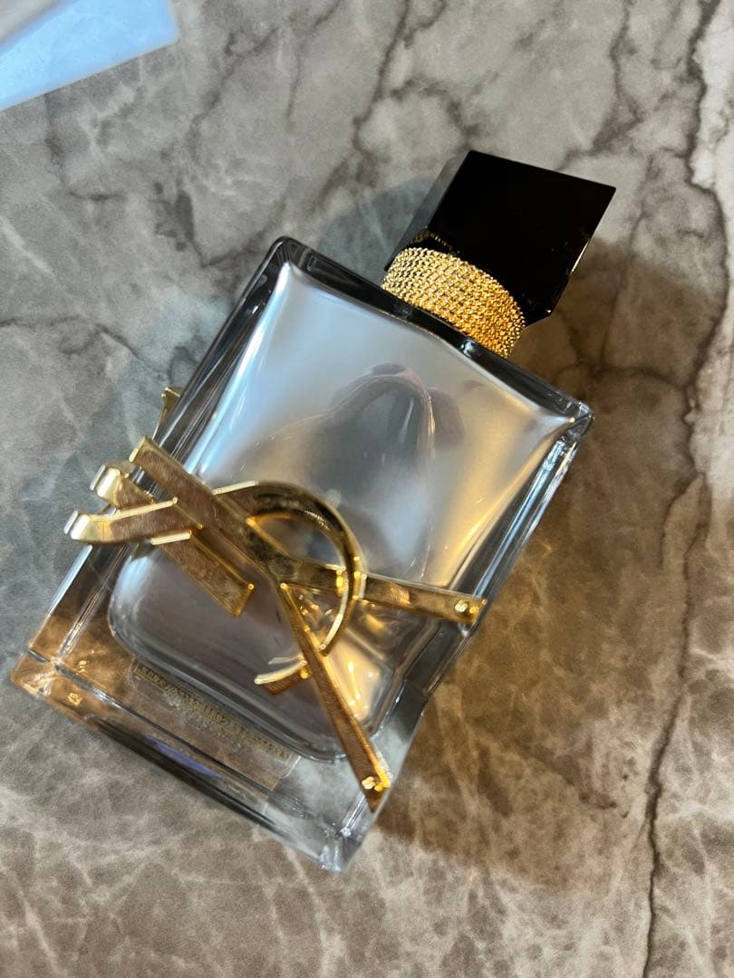 サンローラン　 リブレ ラプソリュ プラチナム 数量限定品　50m