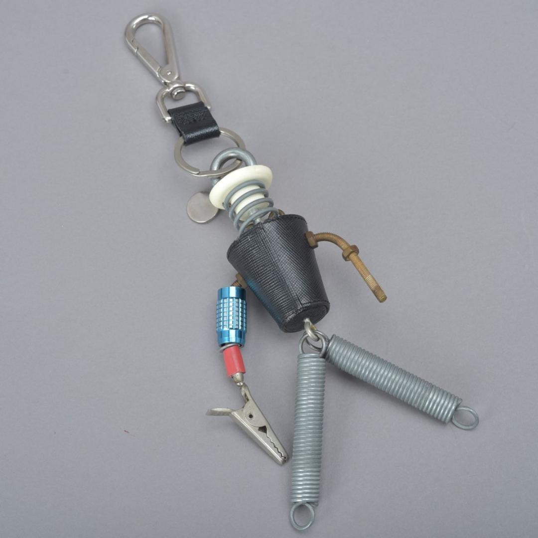 希少 プラダ PRADA ロボット キーチャーム47 キーホルダー チャーム