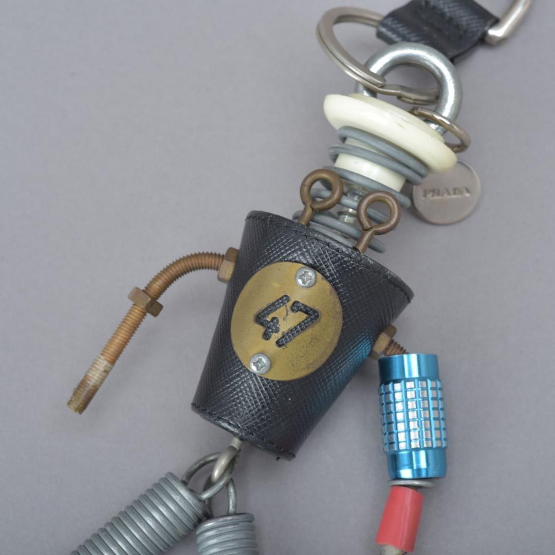 希少 プラダ PRADA ロボット キーチャーム47 キーホルダー チャーム