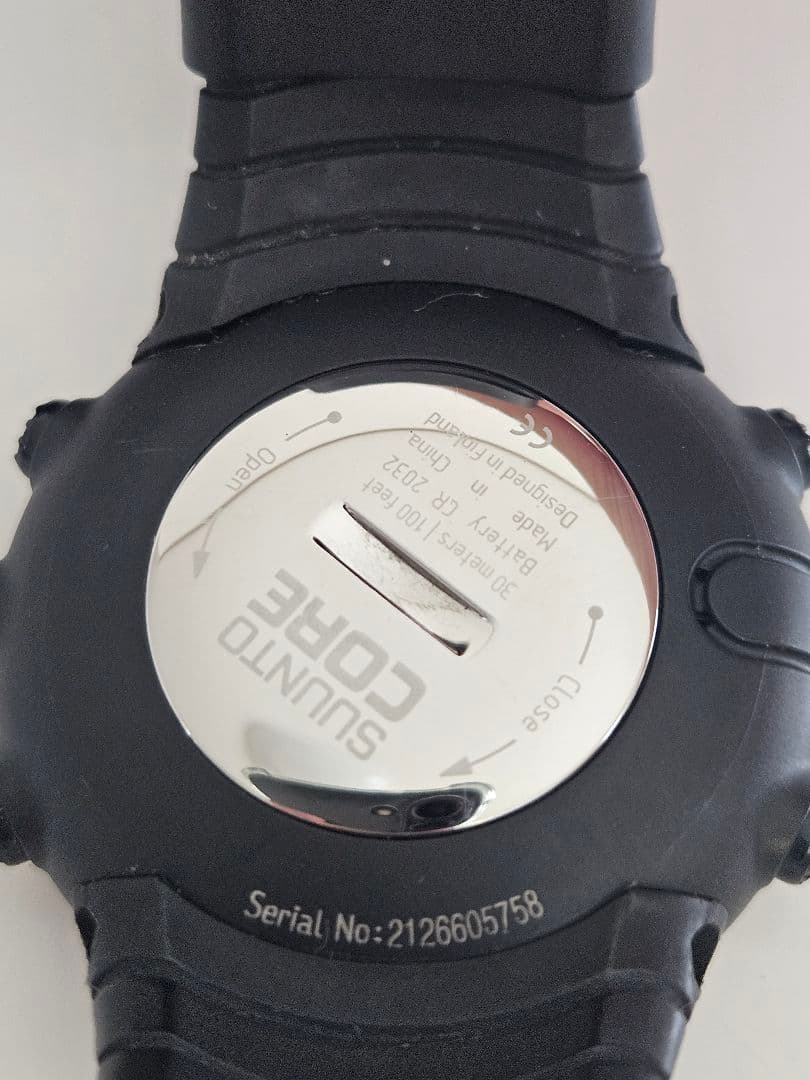 SUUNTO　コア（CORE） オールブラック S014279010