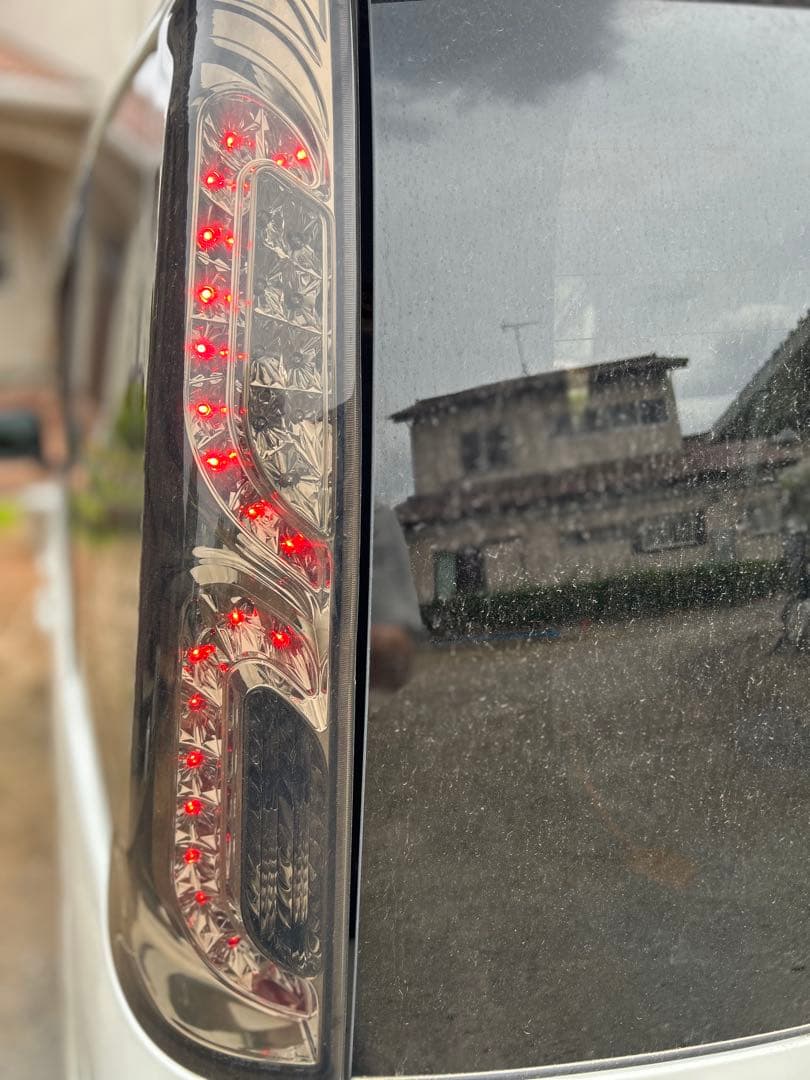 MBROパレットSW　LEDテールランプ スモークレンズ　社外品　限界価格