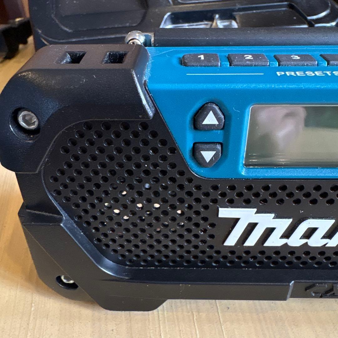 Makita MR052 ラジオ（セット）