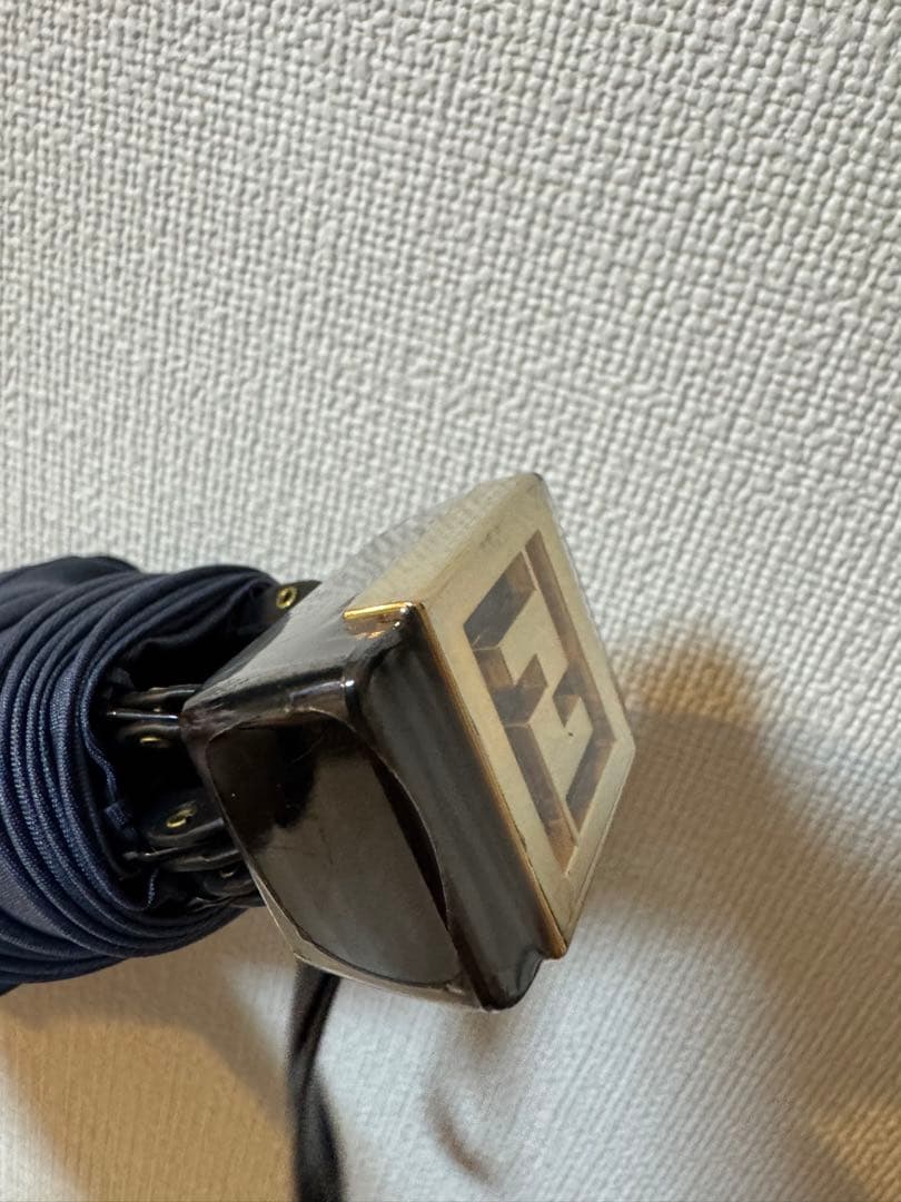 新品未使用 FENDI 折り畳み傘 ズッカ柄 ネイビー 高級 雨具 フェンディ