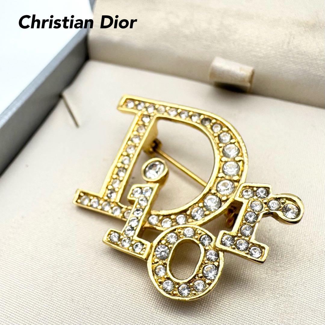 極美品 箱・保証書付 ディオール ロゴブローチ ラインストーン ゴールド