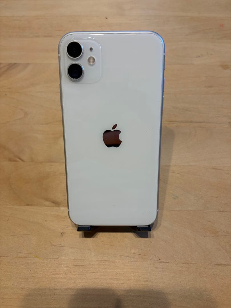 12/15までiPhone11 64GB SIMフリー　カバー&充電コード付き