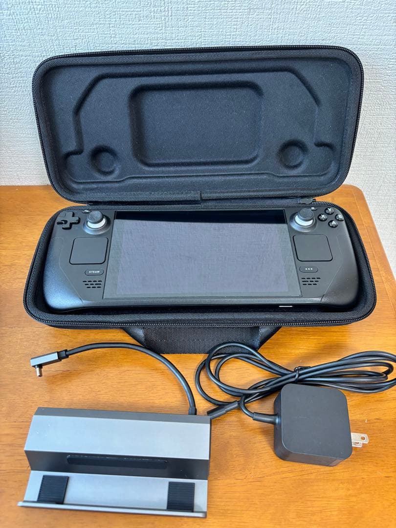 [美品] Steam Deck 256GB ＋ ドッキングステーション