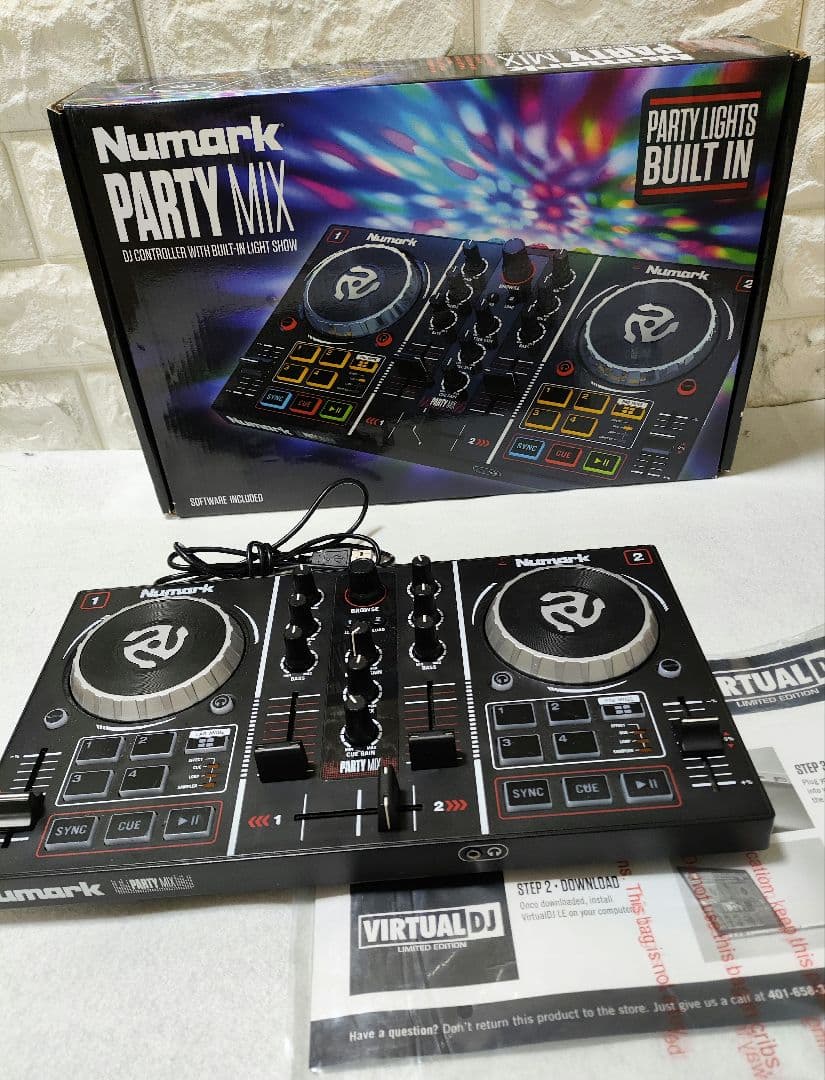 【動作確認済】Numark Party Mix DJコントローラー