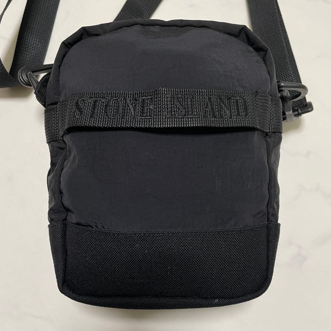 STONE  ECONYLショルダーバッグ BLACK