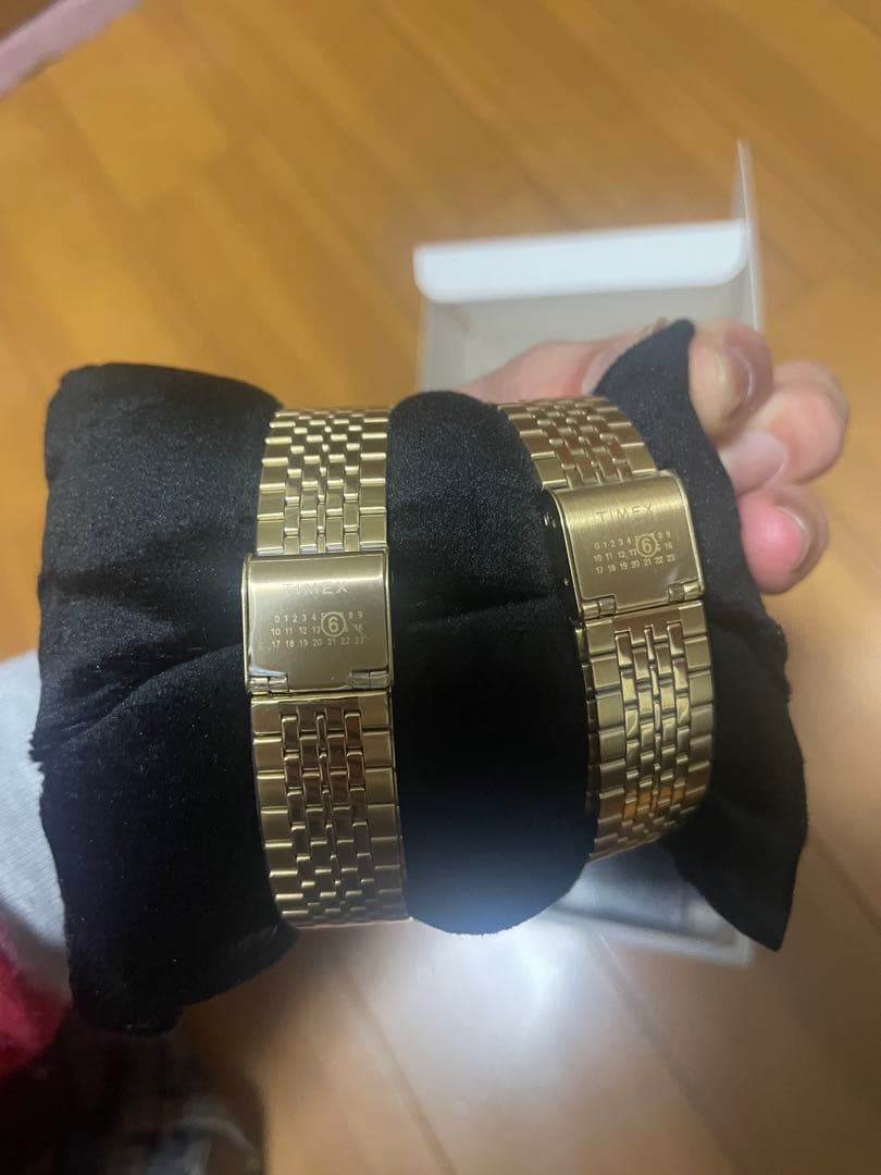 新品未使用 MM6 TIMEX ゴールド デジタル腕時計とブレスレット定価5万