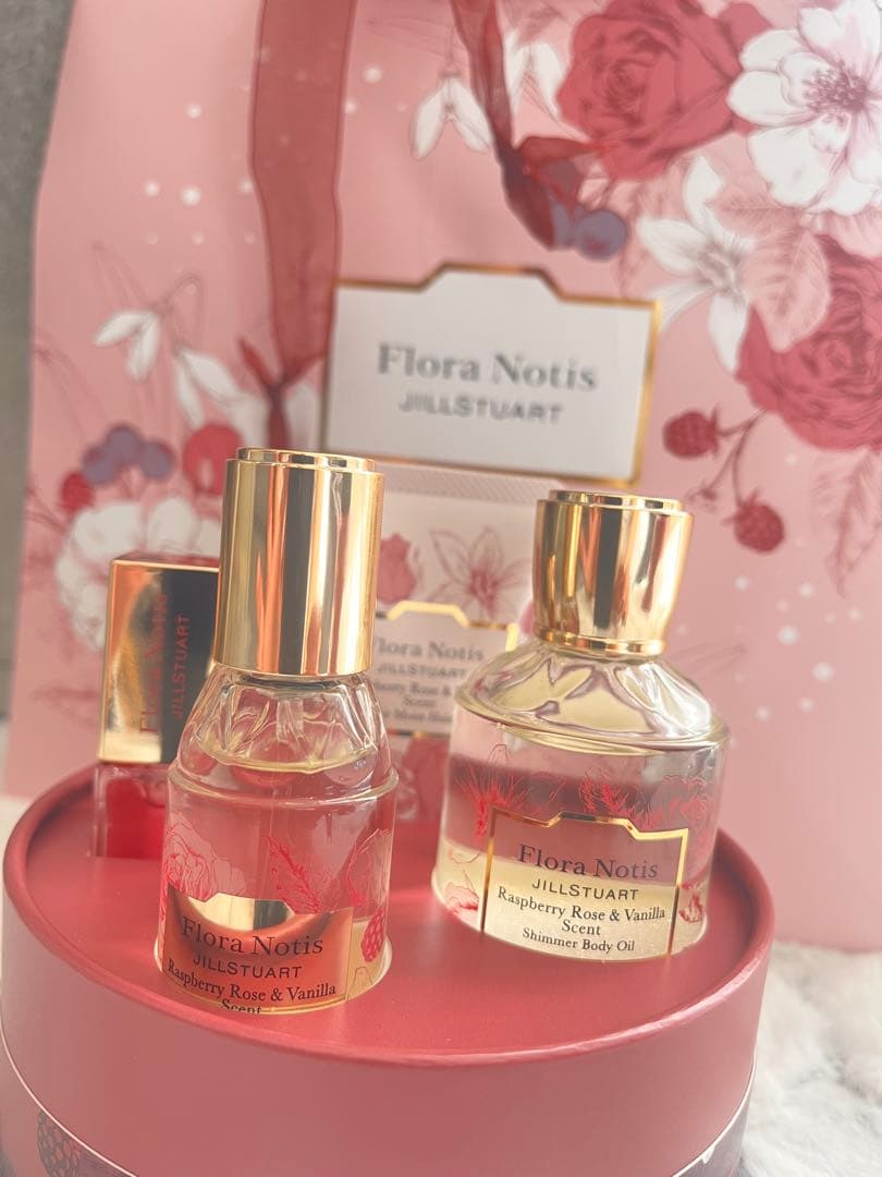 完売⭐︎フローラノーティス ジルスチュアート ラズベリーローズ&バニラ