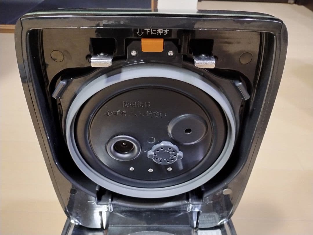 象印　圧力IH炊飯ジャー　NW-LB10型　炎舞炊き