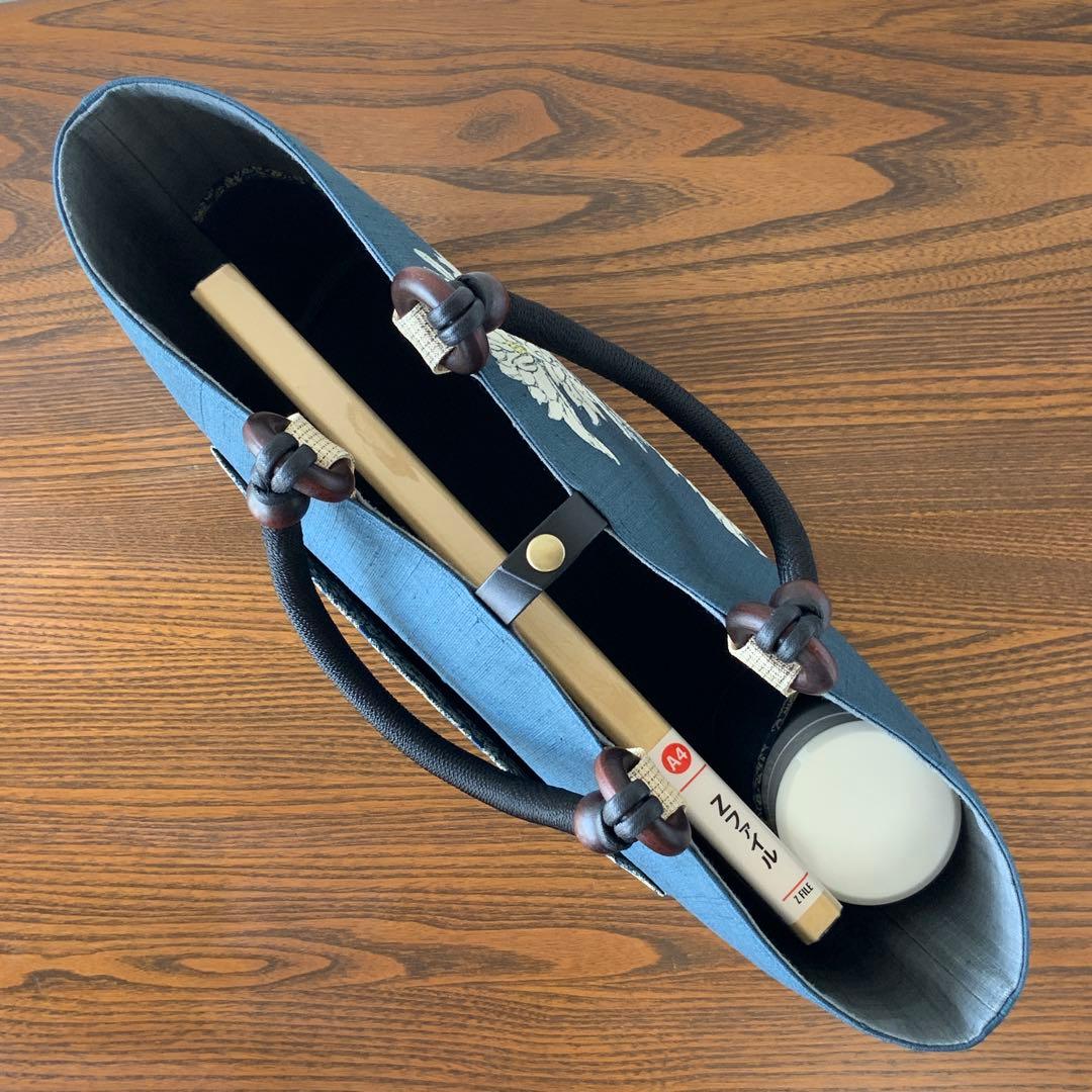 A4サイズ対応　紬帯　白菊の花　リメイク　江戸打紐ハンドルバッグ