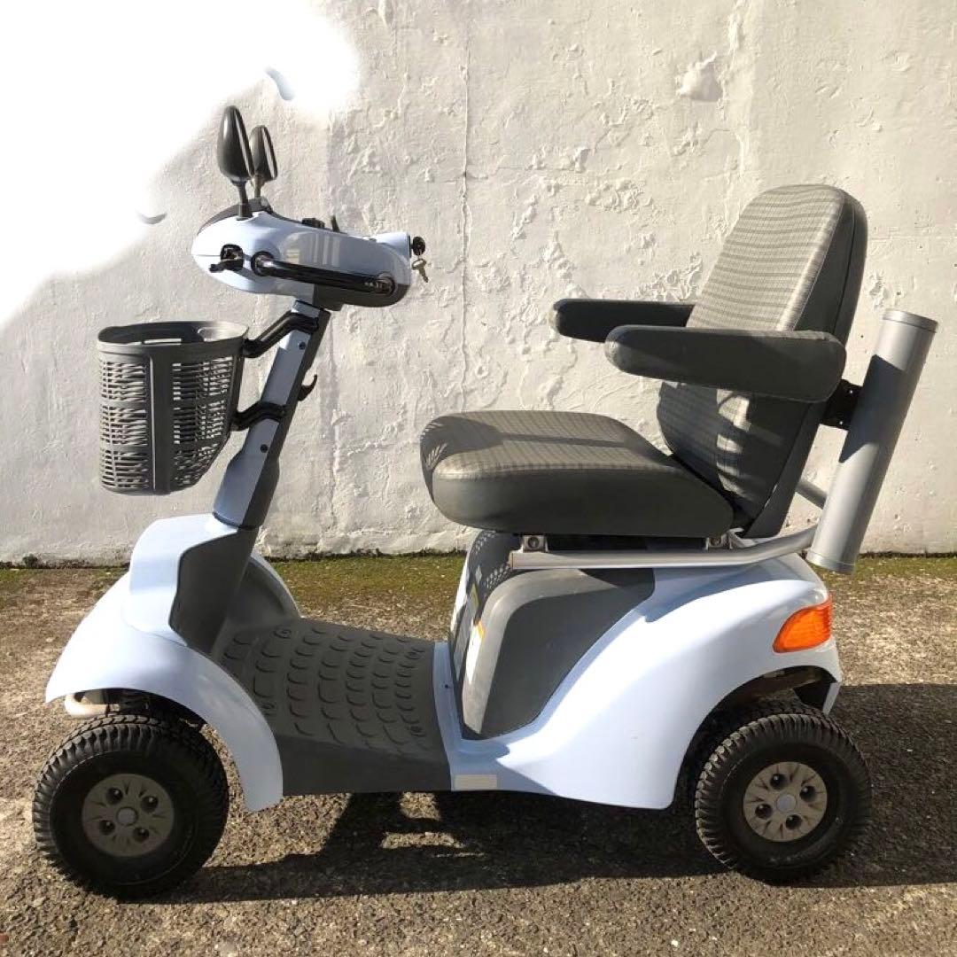 Suzuki シルバーカー 前カゴ付き　程度良好　同市内は配達無料