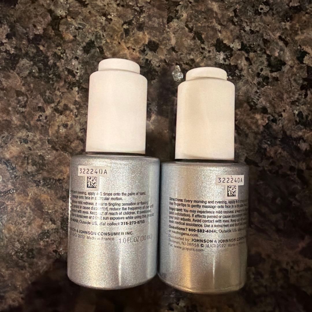 新品未使用ニュートロジーナ　レチノールオイル　2つセット