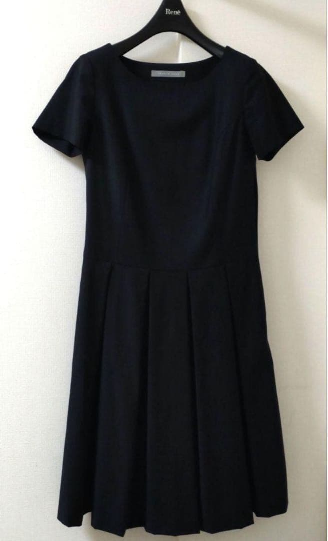 【値下げ中】セオリーリュクス　セットアップスーツ　ネイビー36