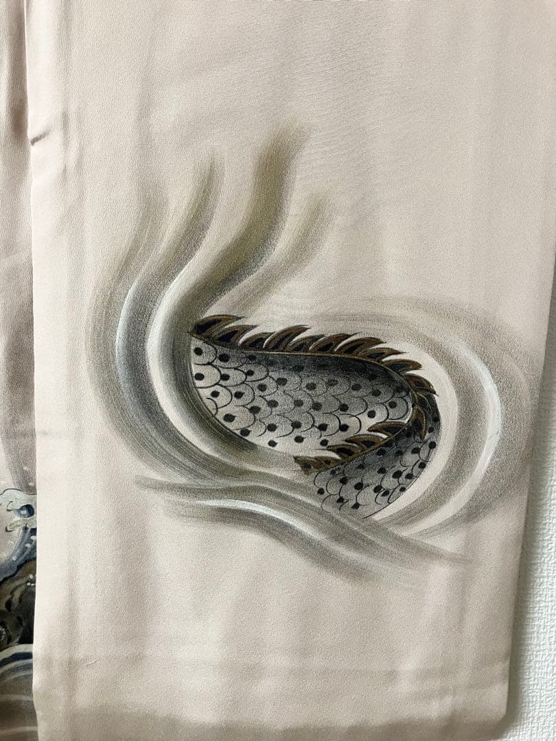 産着　手描き　龍　薄ベージュ　正絹