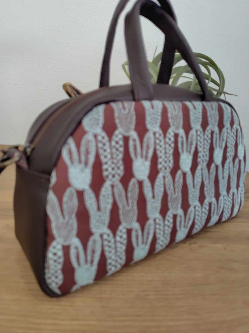 ミナペルホネン/tambourineタンバリンネイビー×LB/ラウンドボストン