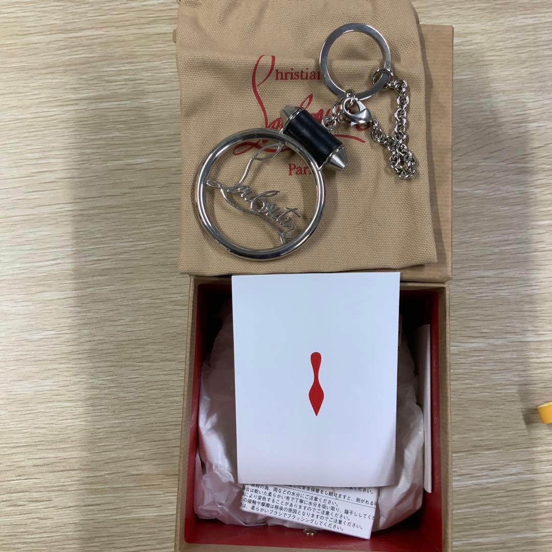 W RUBYLOU KEYRING シルバー/ブラック最終値引き