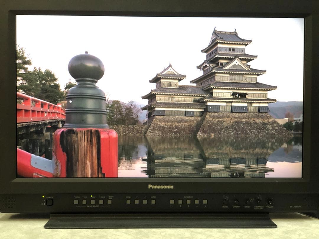 Panasonic 業務用モニター BT-LH2600W 中古品です。