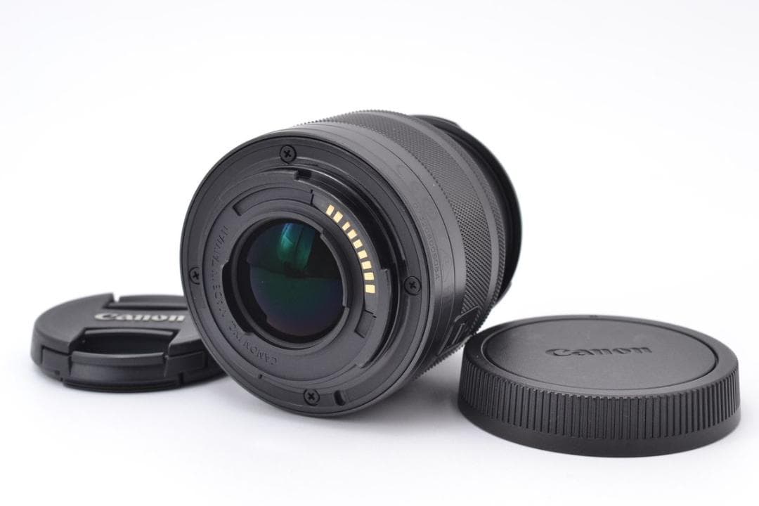 ■ 美品 ■ キャノン　Canon EOS Kiss M レンズキット
