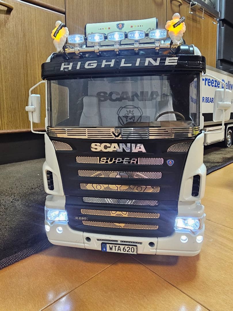 タミヤ1/14 スカニアR620 3軸セミトレーラー　セット
