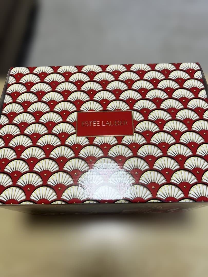 エスティローダー クリスマスコフレ 2024