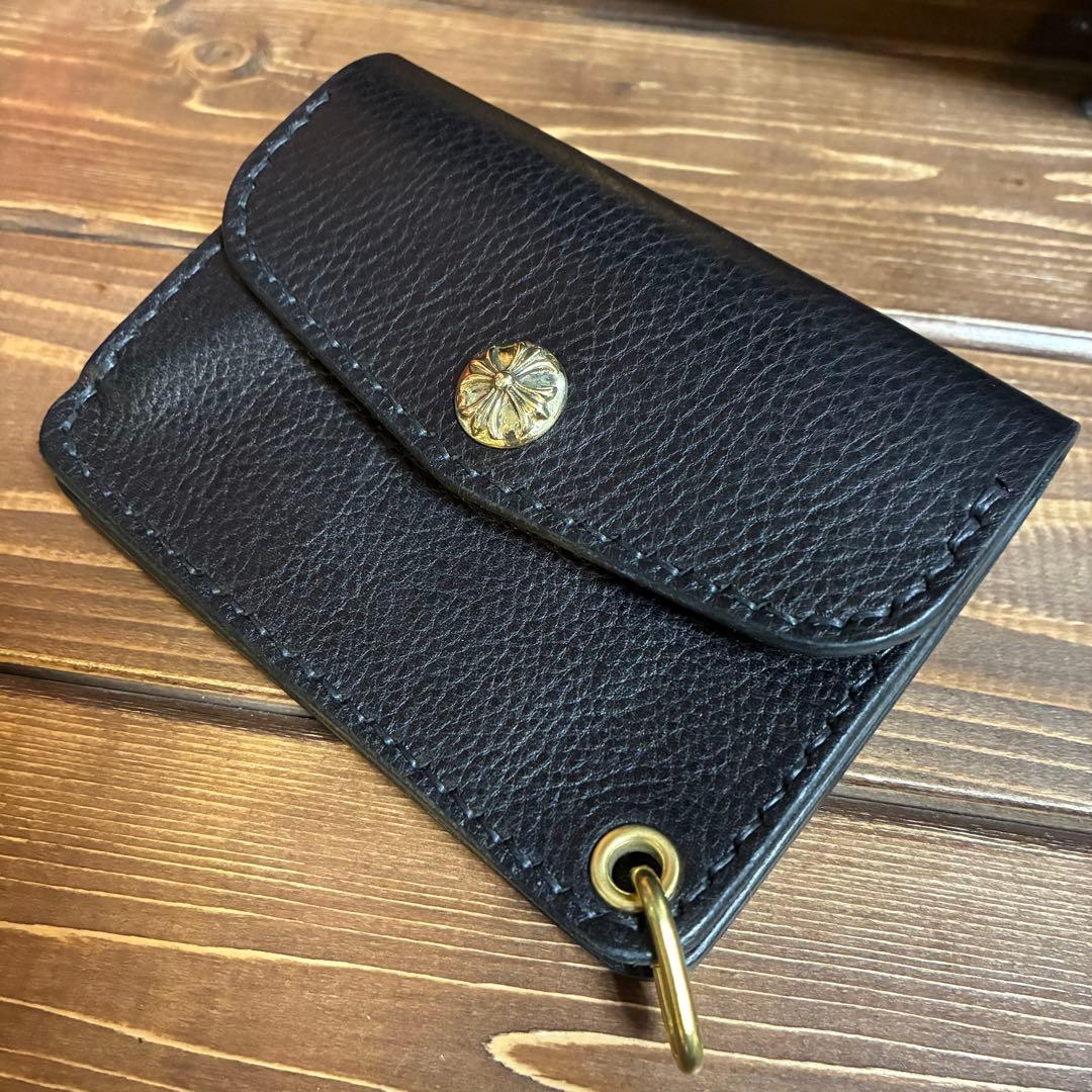 ショートトラッカーウォレット ネブラスカブラック　クロスボールコンチョ